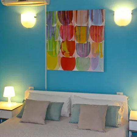 Strandwohnung Mit Meerblick Zentrale Lage, Wifi, Klima Apartament